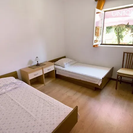 4451b Korčula